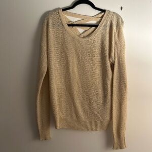 Lightweight sweater